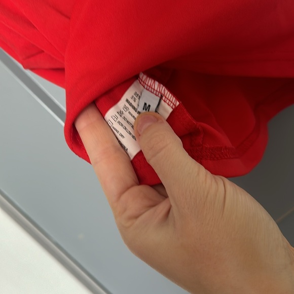 RED CROP TOP - Picture 3 of 4